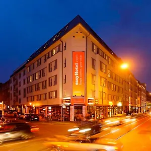 2* מלון Easyhotel Hackescher Markt